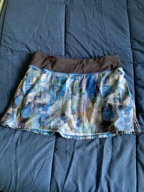 lululemon athletica Play off the pleats Skirt size 6